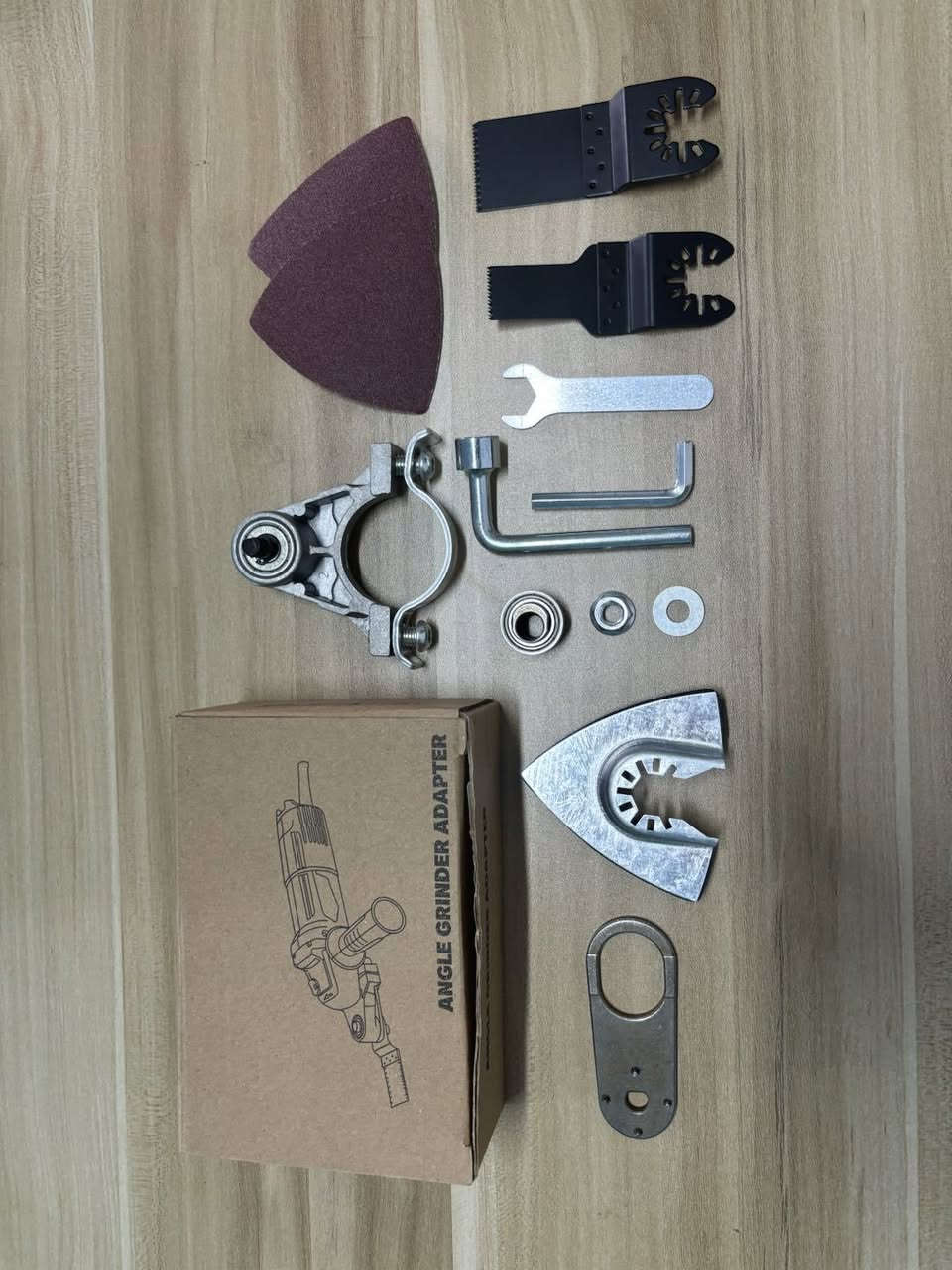 باركود: 21098
تحويلة كوسرة اعتيادية الى كوسرة ترددية مع شفرات و قاعد جام مصنوع من المنيوم يرهم على كوسرة 125 ملم 
سعر: 15 الف
يوجد لدينا خدمة توصيل لكل محافظات العراق 5 الاف 
الطلب عن طريق الرابط:
https://bazartools2025.vatrin.app
او أرسال صورة للمنتج على الصفحة او على واتس اب ***********
