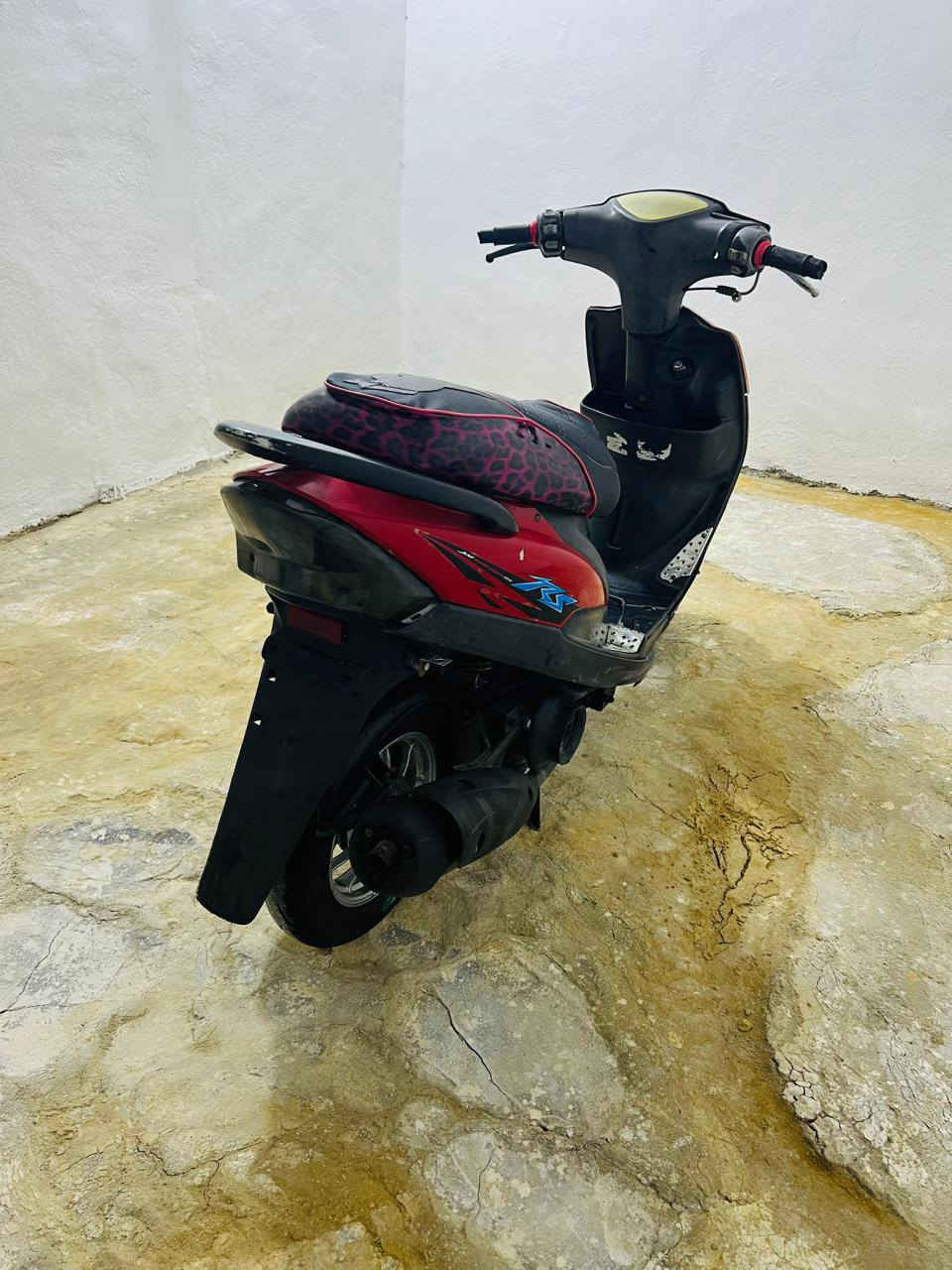 السلام عليكم ماكس عدله ختم واحد للبيع
تفاصيل خاص مفتوح 

المكان رميثه شراي راسني متوازي عليها
رقمي فقط واتساب ***********
