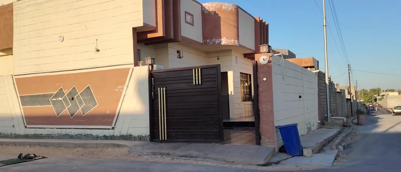 بيت للبيع مساحة بيت 160متر موقع حي الكفاح الشمالي استفسار على رقم ***********
