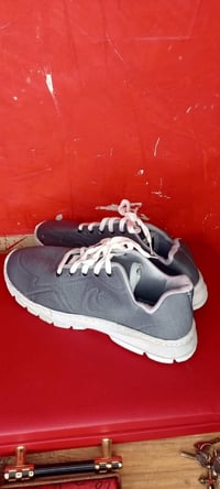 حذاء • توصيل • يشتري طبلة