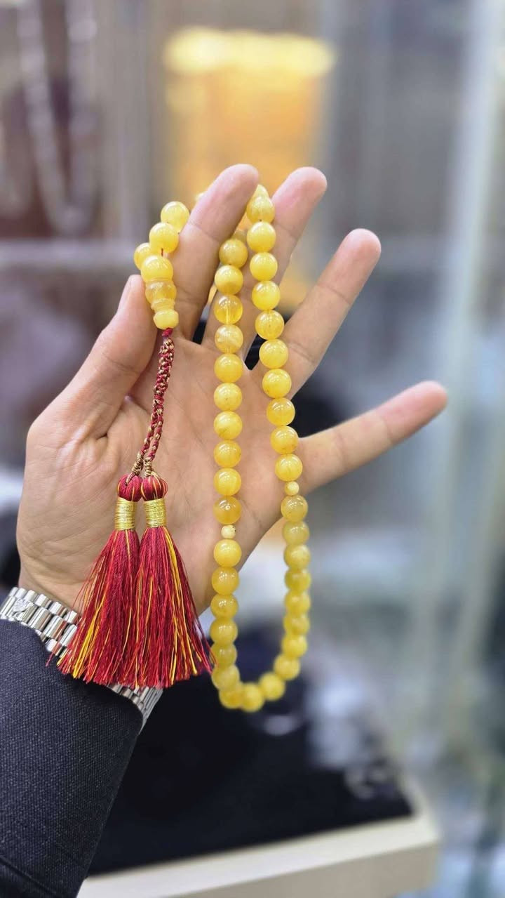 ماشاء الله تبارك الرحمن ❤️‍🔥❤️‍🔥
اناقة و شياكة و جودة عالية جدا في T.R . منها : 

سبحة جميلة جدا و جودة عالية و مختلفة ، منها : 

📿 كهرب الماني و بلطيقي و روسي و لتواني و بولوني 
📿 دارسين و عظم جمل
📿 يسر مصري و نارجيل و دارسين عطر فواح
📿 سندلوس الماني شغل يدوي ، سندلوس تركي ، سندلوس الافغاني شغل يدوي قديمي 

📿 فضة عيار ٩٢٥ تركي 
📿 عظم جمل ..
📿 جام طيارة بيها ورقة الذهب 
📿 سلاطين ( ٧ ) اللون

📿 كوك تركي شغل يدوي 
📿 تراب كبد عطر فواح
📿 لؤلؤ السحري يتغير اللون 
📿 لؤلؤ و مرجان وجاد و سترين و لازورد و كوارتز و فلورايت و جمشت 

🌹🌹 للطلب يمكنكم التواصل معنا عا الماسنجر والواتساب من خلال هذا الرقم : ***********
لدينا خدمة التوصيل مجاني لكل محافظات العراق 
عنوان : الاربيل ، سوق قيصري - سوق الذهب ، محل " شاد " جانب مرطباط الاربيل
