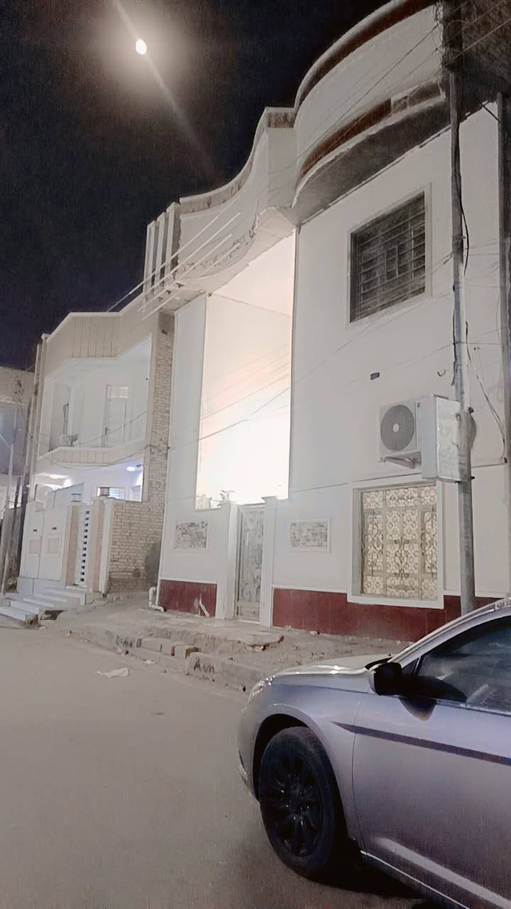 بيت طابو المسحه 100 طابقين حي اور الثانيه
الطابق الاول غرفه وستقبال ومطبخ اوصاله ومجمع صحيات
والطابق الثاني قيد النشاء
غرفتين وصاله ومجمع صحيات
الصطح شتيگر 
السعره 170/اوبي مجال

***********
