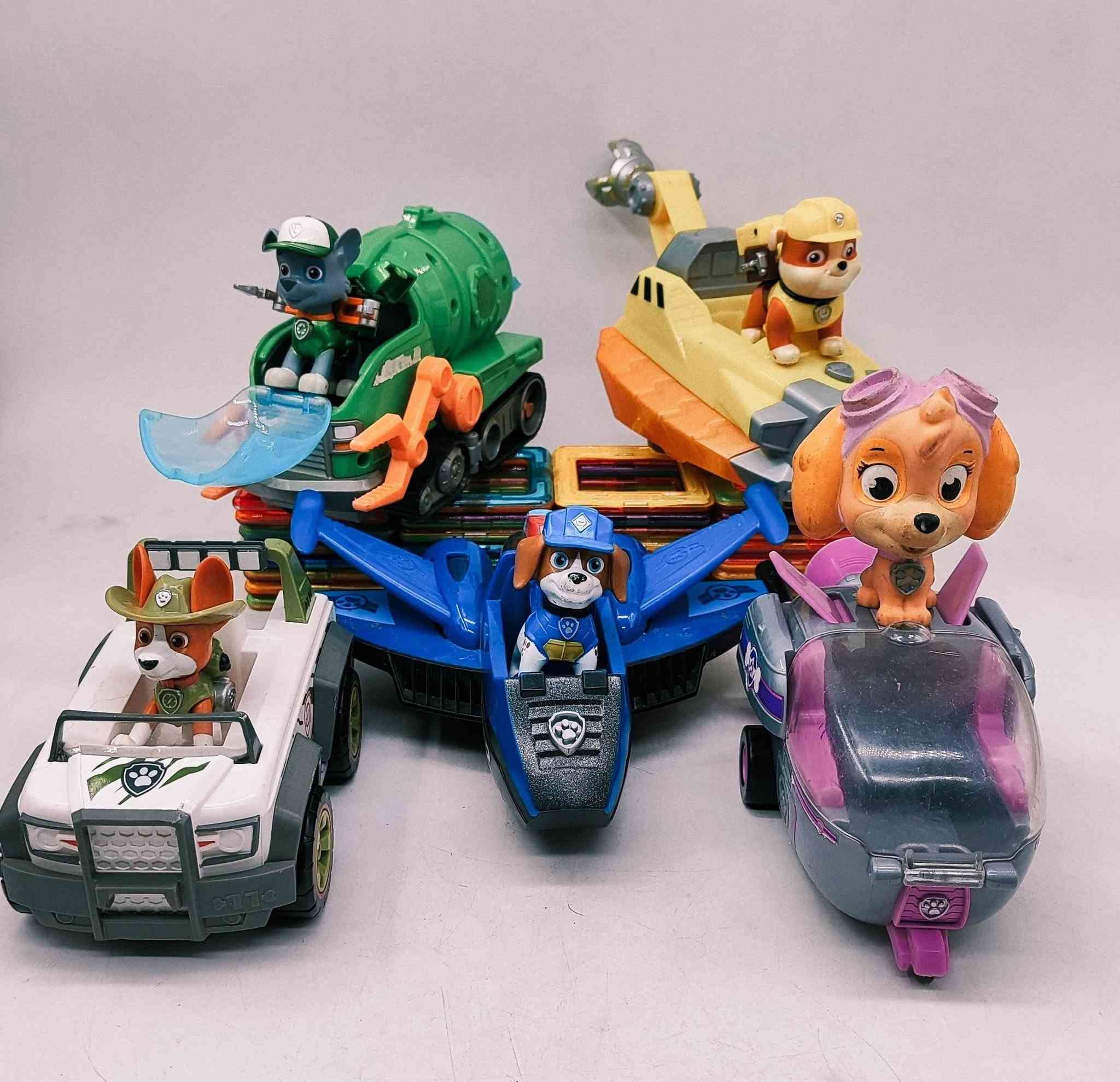 دورية المخلب Paw Patrol 🥰😍💥🤩🔥💯💢👍🙏🌹
للحجز والاستفسار يرجى مراسلة الصفحة Umbrella toys أو التواصل مع الرقم ***********
