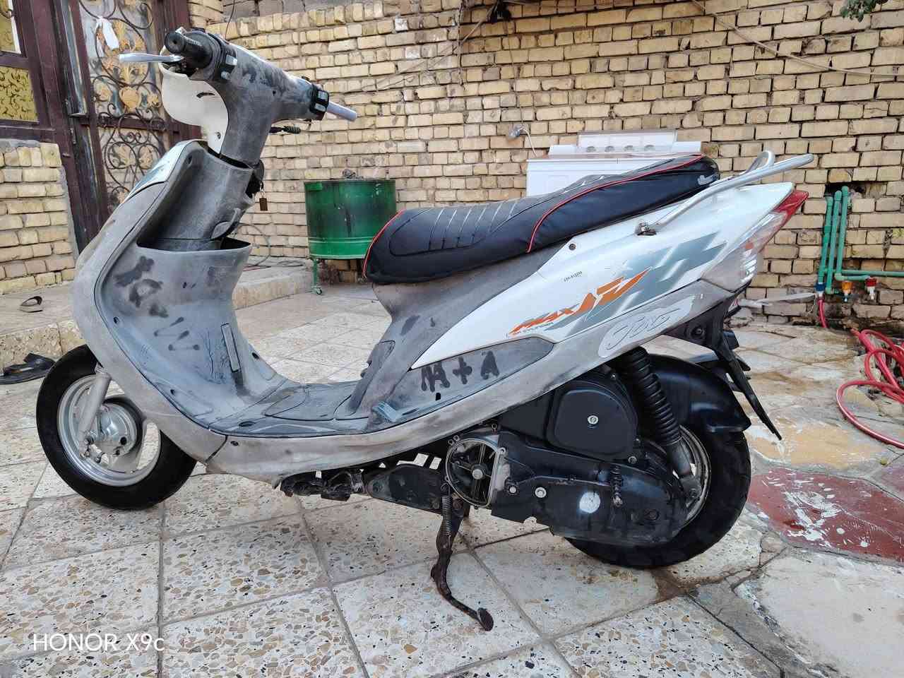 سلام عليكم دراجه البيع  ٤٠٠ وبيه مجال ماكس ملغولي دراجه نضيفه وحلوه 50 بلادي كلشي شغال كهربائيات تواير جددا سلف شغال عوزله باتري تفحص وتاخذه  هندر دراجه حلوه نضيفه مفتوحه دراجه مكان ناصريه زديناويه  رقمي ***********
مراوس بعدله
