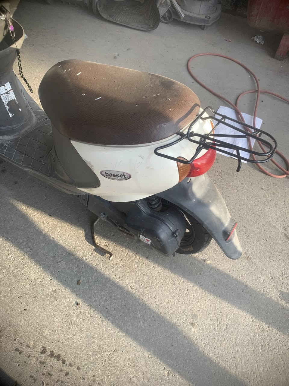 سلامو عليكم دراجه للبيع بيهه نوزل ركف سعر 200
***********
