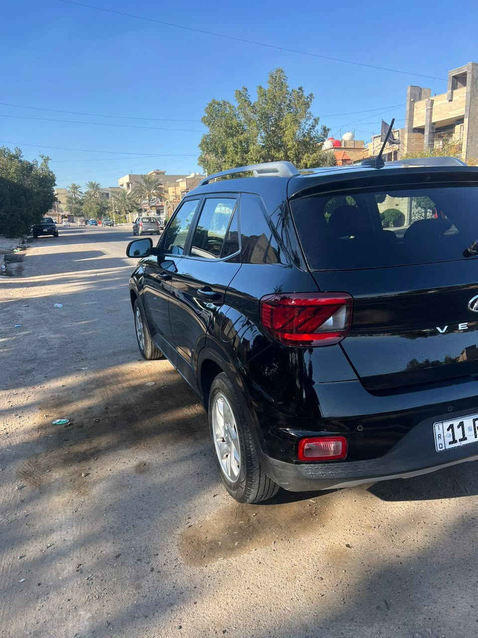 السلام عليكم هونداي فينو موديل ٢٤ السيارة جديدة رقم بغداد باسمي السعر ١٢١ وبيه مجال قليل للاتصال 
***********
