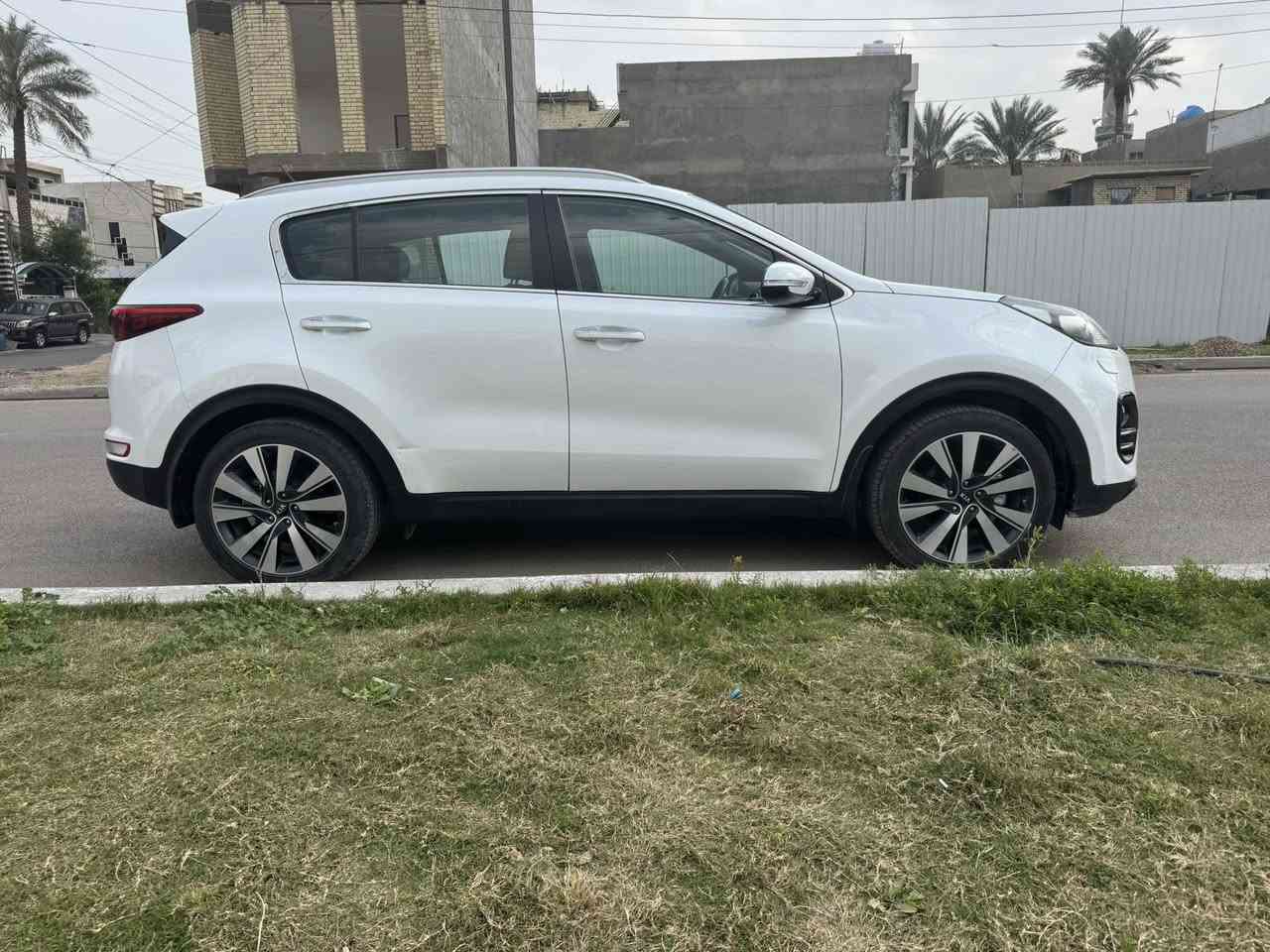 سلام عليكم سبورتج 2018 خليجي مكفوله مواصفات  عاديه مال شركةالدولية مكان السياره بغداد السعر 18200$ 
الاستفسار ***********
