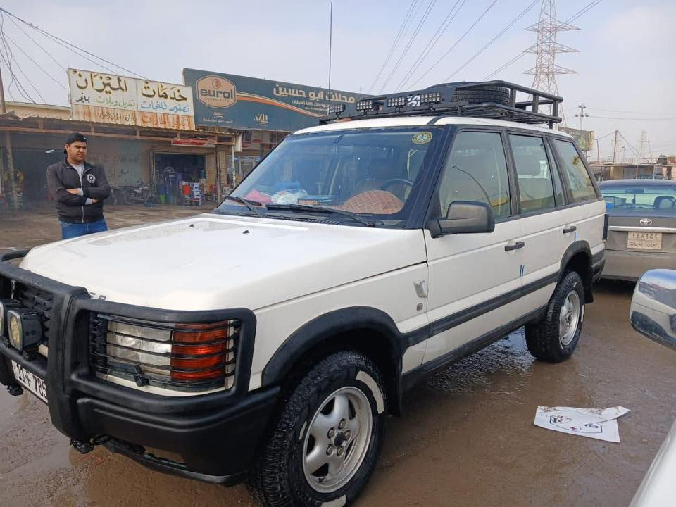 السلام عليكم بسبب الوعود الكاذبه اعاده النشر رانج موديل ٩٧ كلها على البلاد. بدون صبغ كير محرك تبريد صدر كلها شرط 
السعر ٥٠ قفل مكانها صلاح الدين 
ماكو هيج سعر بيع سريع 
بدون مراوس بيع فقط    
***********
