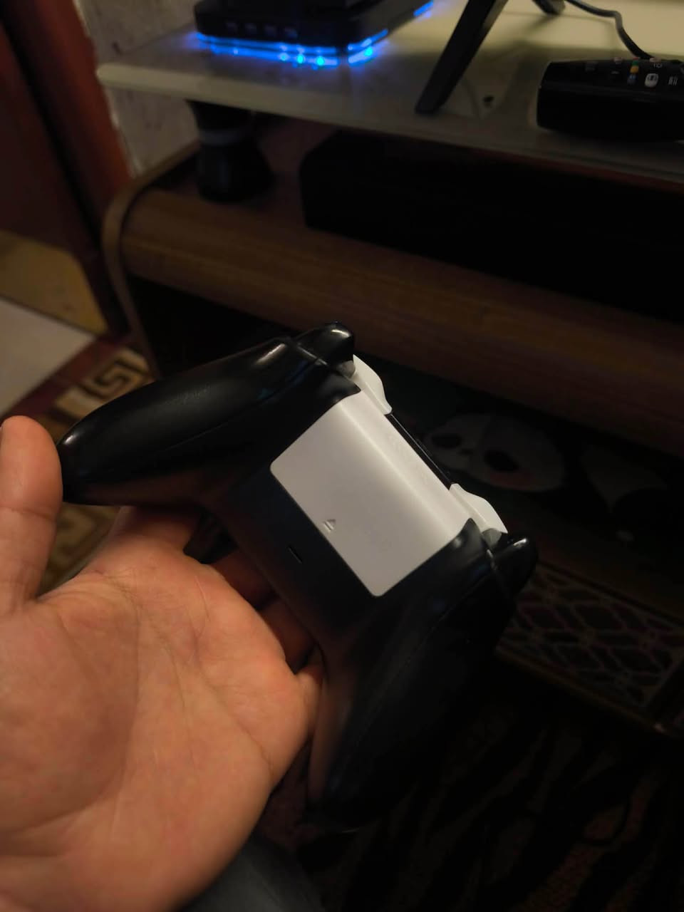 جوستكات اكس بوكس 
وحدة اصليه والثانية تجاري 
ثنينهم يشتغلون عالسيريس 
سعرهم ٤٠ الف مع التوصيل قفل 
التجاريه بيها بس شفت واحد عاطل الRb بغداد, العراق


**إذا كنت صاحب هذا الإعلان وتريد حذفه لأي سبب، رجاءا أرسل رسالة إلى الدعم الفني**