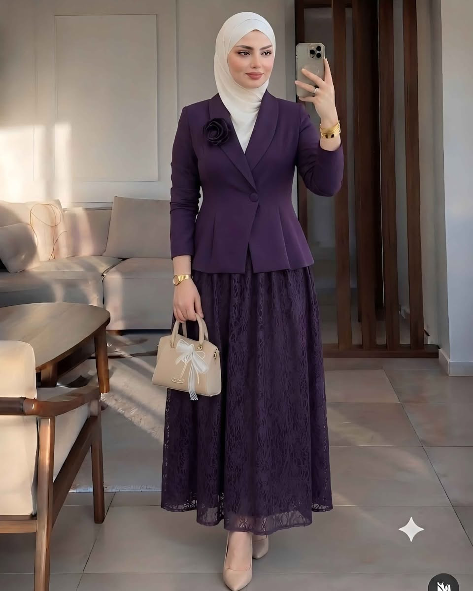 تقدم لكم شركة ريواز موديلنا الجديد 😍 

* طقم بتصميم فاخر Vip يجمع بين الرقي والفخامه في قطعه واحده مميزة ويمكن ارتدأوه مع البروش او بدونه حسب الرغبة 

مكون من ستره وتنورة وبروش هدية  😍

القماش الاصلي جدا فخم   
* ستره مبطنه طول 60 سم
تنورة كيبور مبطن طول 105 سم 

* القياسات 
40/42/44/46/48/50 

* الوان / اسود بيج وجوزي وبنفسج بغداد, العراق


**إذا كنت صاحب هذا الإعلان وتريد حذفه لأي سبب، رجاءا أرسل رسالة إلى الدعم الفني**
