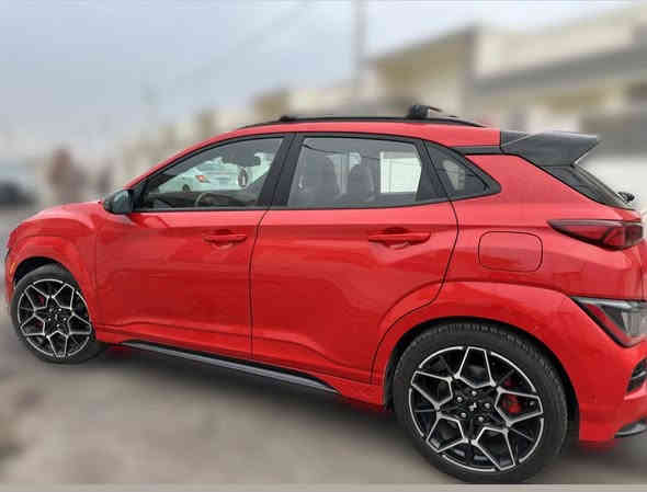 سلام عليكم 
كونا N رياضي محرك ٢٠٠٠ تيربو دبل كزوز موديل 2022 
وارد امريكا
كلين حادثه بلتاير عكس السايق دبل ايرباك 
سعره (175$) 
مكان بغداد حي الخضراء
***********
