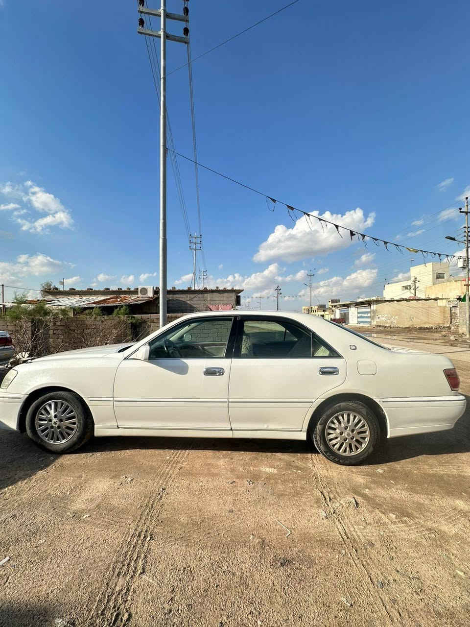 ---

للبيع – جنون / ملكة البيع رقم بصره مشروع وطني 

قرار 48 – كفالة عامة (ما عدا كصة القمارة)

• 4 دكم  أصل
• تحكم ستيرن
• بردة خلفية
• ثلاجة + تبريد خلفي
• تخم تاير جديد
• مكينة ديفور جبير
• 4 كشنات كهربائية
• تبريد ثلج تحويرت نجف

📍 الموقع: البصرة
💰 السعر: 115
⏱ التحويل: ثاني يوم


**إذا كنت صاحب هذا الإعلان وتريد حذفه لأي سبب، رجاءا أرسل رسالة إلى الدعم الفني**