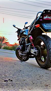 سي بي ٤٠٠ • ترايك • اوراق موجودة