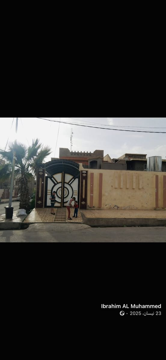 الدار للبيع  

حي الاصلاح الزراعي 
المساحه300م 
واجها 10
عمق 30
يحتوي ع غرفتين نوم وهول ومطبخ واستقبال وحمام عدد2 تواليت عدد2 وحديقه ومخزن خارجي وترك 

الطابق الثاني 3 غرف نوم وحمام وهول ومساحه سطح كبيره

العنوان/الايمن/حي الاصلاح الزراعي/فرع الاكراد /خلف صيداليه سما 

للاستفسار 

***********
