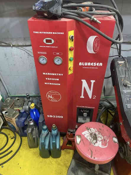 سلام عليكم مرخصت مدير الكروب غراظ بنجر بل كامل كلش موجود  رقم تلفون***********
