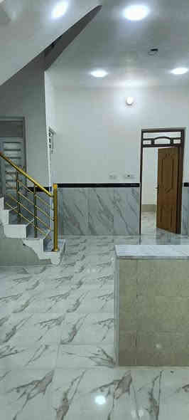 يوجد  لدينا دور للبيع   العرضات 125متر طابقين و100متر طابقين و100متر طابق واحد بحي الغدير بيوت صفه الموقع على شارع 20   مساحة الواحد 100متر طابقين يوجد بمغربه 140متر و100متر  طابق واحد  يوجد   بشيشان ثنين بيوت مساحة الواحد 100متر  يوجد بنهاومد  200متر*********** اتصل
