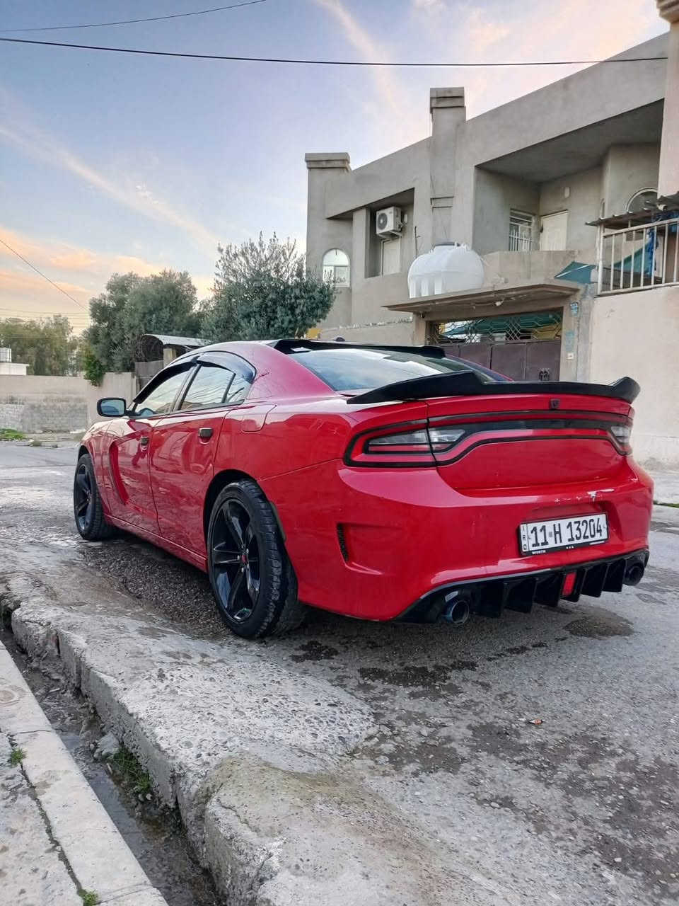 السلام عليكم جارجر موديل 2016 بيع سريع سياره حادثها مال امريكه جاملغ لأيسر واصل للغد ومبدلينه مفتوح من البنط ولسونار موجود بصور كير محرك تبريد تخم تاير خير من الله ترايك وان ميعجبك سعرها 136 بيها مجال لشراي مكاني بغداد سبع البور سياره ارقام نكليزي بسم ابن خالتي كبل عقد مروري وتحويل *********** او ***********
