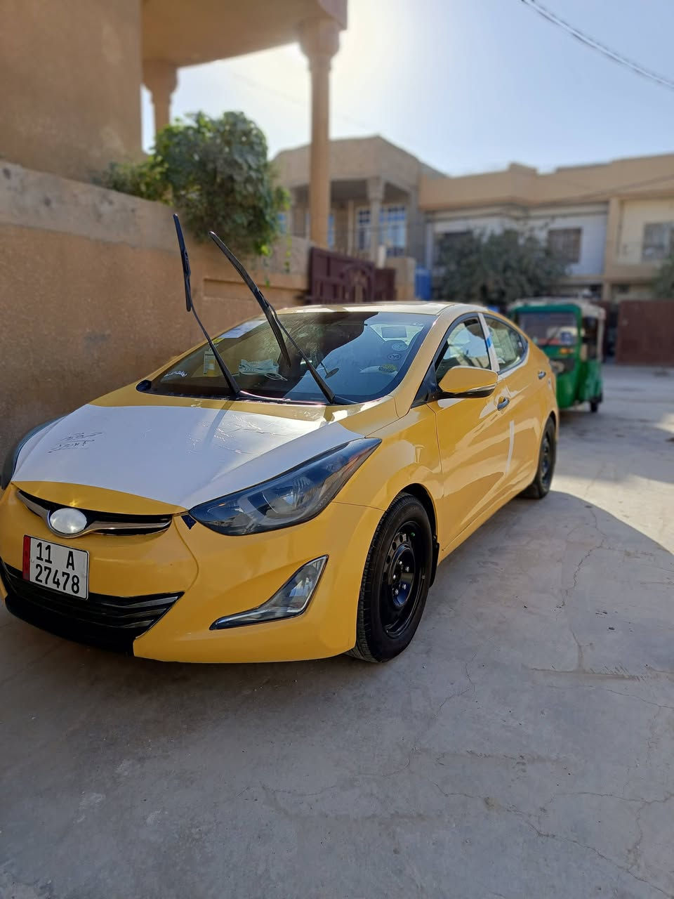 سلام عليكم 
الانترى موديل 2012
فول موصفات بانورامه 
اشاير بلمري كشنات تدفئه 
محرك وكير خير منالله 
بصمه 
حداديه ٪80 
سونار بلصور 
السعر 100 وبيها مجال 
ه‍ ***********
