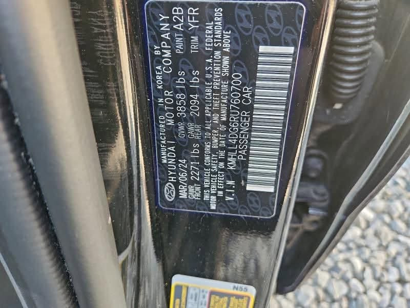 للبيع واصله ميناء 99ورقه الضربه موضحه موديل 2024
***********
