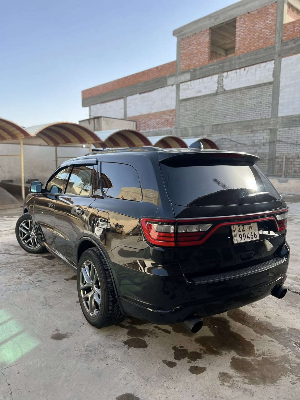 سلام عليكم دورنكو R/T 
موديل ٢٠٢٢ 
سياره ماناقصه اي شي  جديده 
وماشيه ٢٧ الالف ميل 
سياره عليه ويلات srt

سياره حادث بنيد فقط وجاملغ مصبوغ 
وجبلته باب بلاد اثر شخوط باب مال شركه ونفس التسلسل 
حته سونار مايطلع 
لمعرفه سعر السياره 
الاتصال :***********
