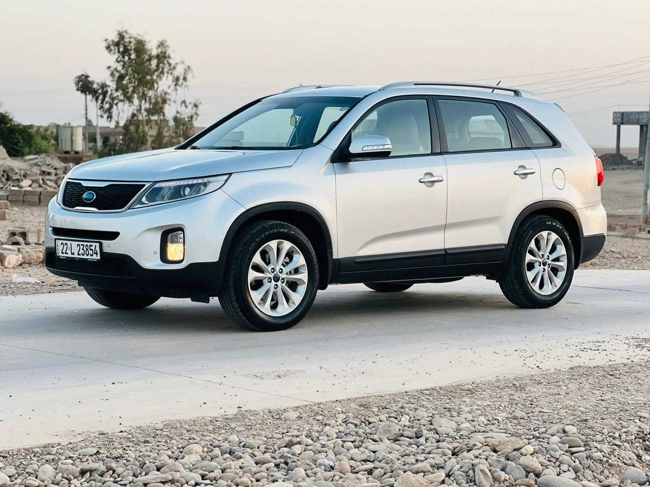 السلام عليكم ورحمة الله وبركاته
كيا سيرنتو 2013 شكل2014 
بدون ضرر كلين سياره 
فول مواصفات خليجي ما عده فتحه بل سكف 
مكينه اربعه دوش 
طخم تاير جديد صدر نظيف سياره 
سنويه وهزه جديد بسمي سياره شرط تحويل  
سعر عبر خاص او عبر الهاتف (***********)
مكان السياره موصل القياره
