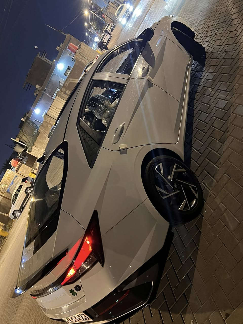 النتره تجميع صيني مديل 24.  سعر 138 السياره بارد بلبنيد فقط وطاك ايرباك دشبول السياره جديده وكفاله عامه فقط نطخ البنيد وطك ايرباك دشبول  كفاله لا صبغ ولا تبدل كله بلاديه مكينه كير حداده سياره جاهزه ماشيه 29 الف مكاني بصره ***********
