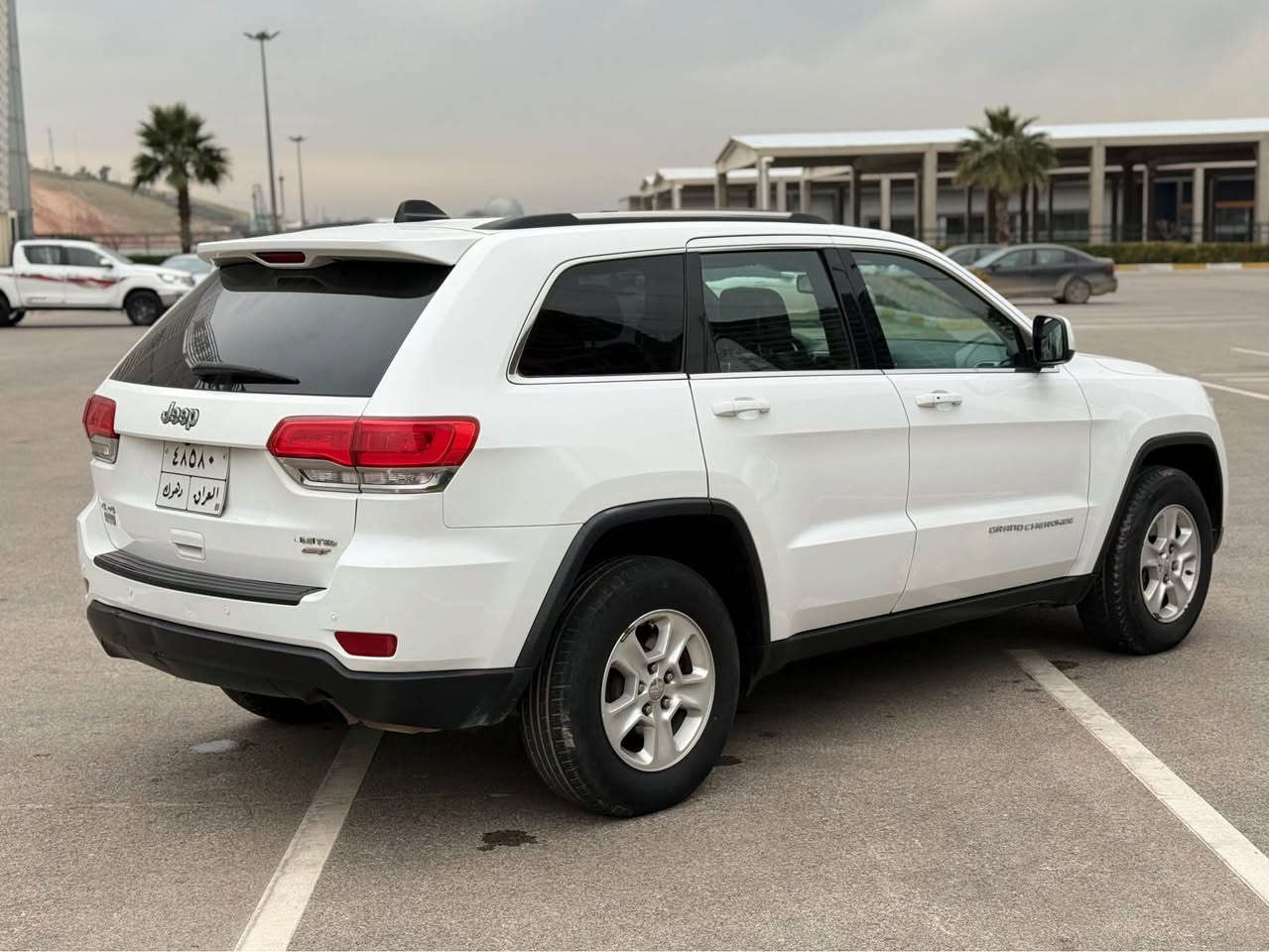 عائلية و جوه الدفترين شتريد بعد 🔥🔥
Jeep Grand Cherokee 2015
جيب گراند شيروكي 😍
مواصفات Limited 4x4  فتحة سقف و مقاعد جلد و تدفئة ✨

مكينة ٦سلندر حجم ٣.٦لتر تنفس طبيعي❗️
ماشية 189,000 ميل و بحالة ممتازة ⚠️

🛑ضرر السيارة بيها طخة بسيطة حافة الجاملغ و اسفل البابين صبغ فقط اكيد بدون دواخل و بدون ايرباكات

سيارة رقم دهوك و ب اسمنا شرط التحويل 👍🏻
سعر السيارة فقط (198$) ورقة و بيها مجال للطيبين هم🤩

للاستفسار عن السيارة واتس اب - كورك👇🏻
☎️***********☎️ دهوك, العراق
