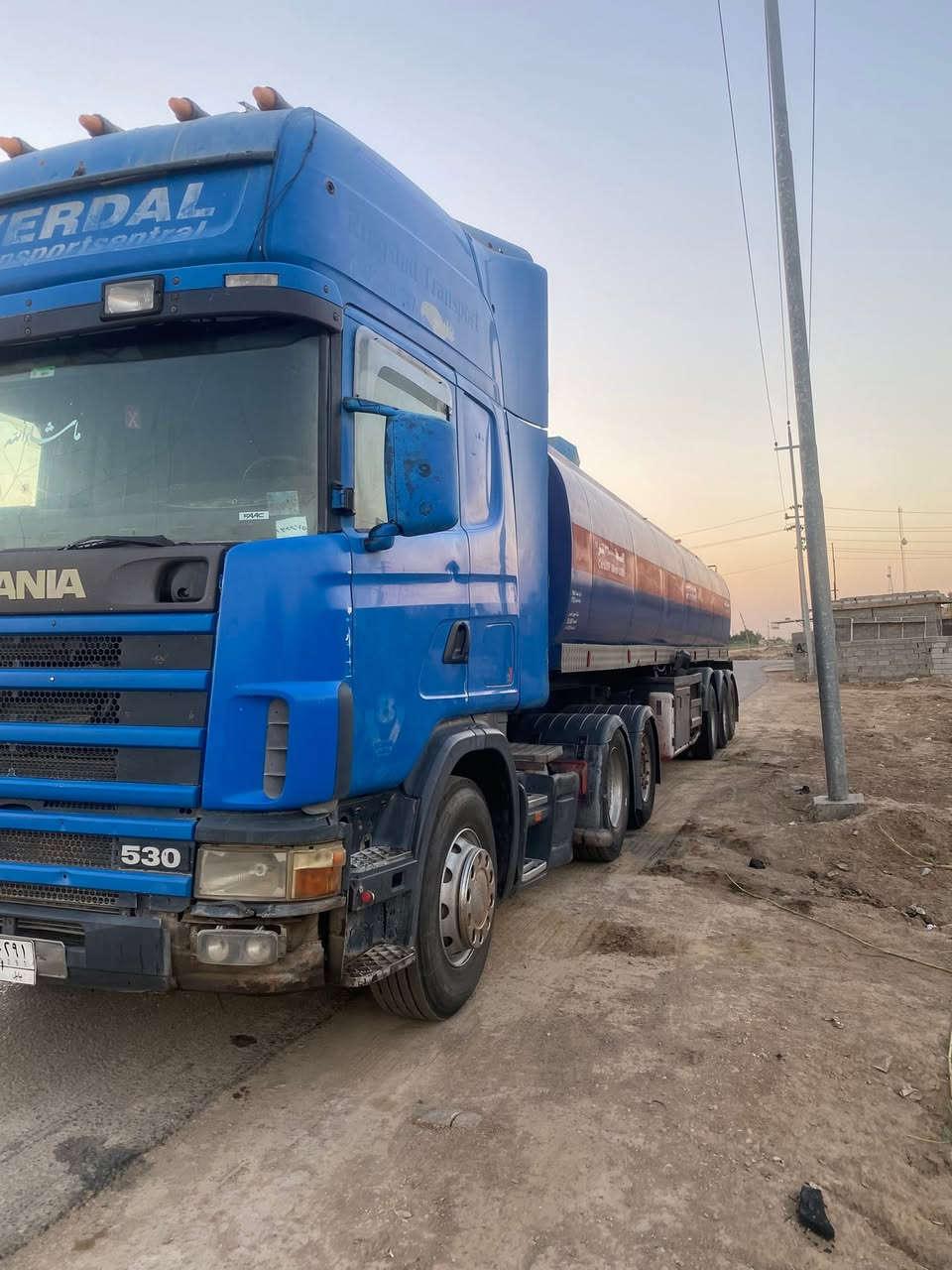 السلام عليكم سكانيا 2002 للبيع جاهزه السعر 250 مكاني ديوانيه ‭***********‬
