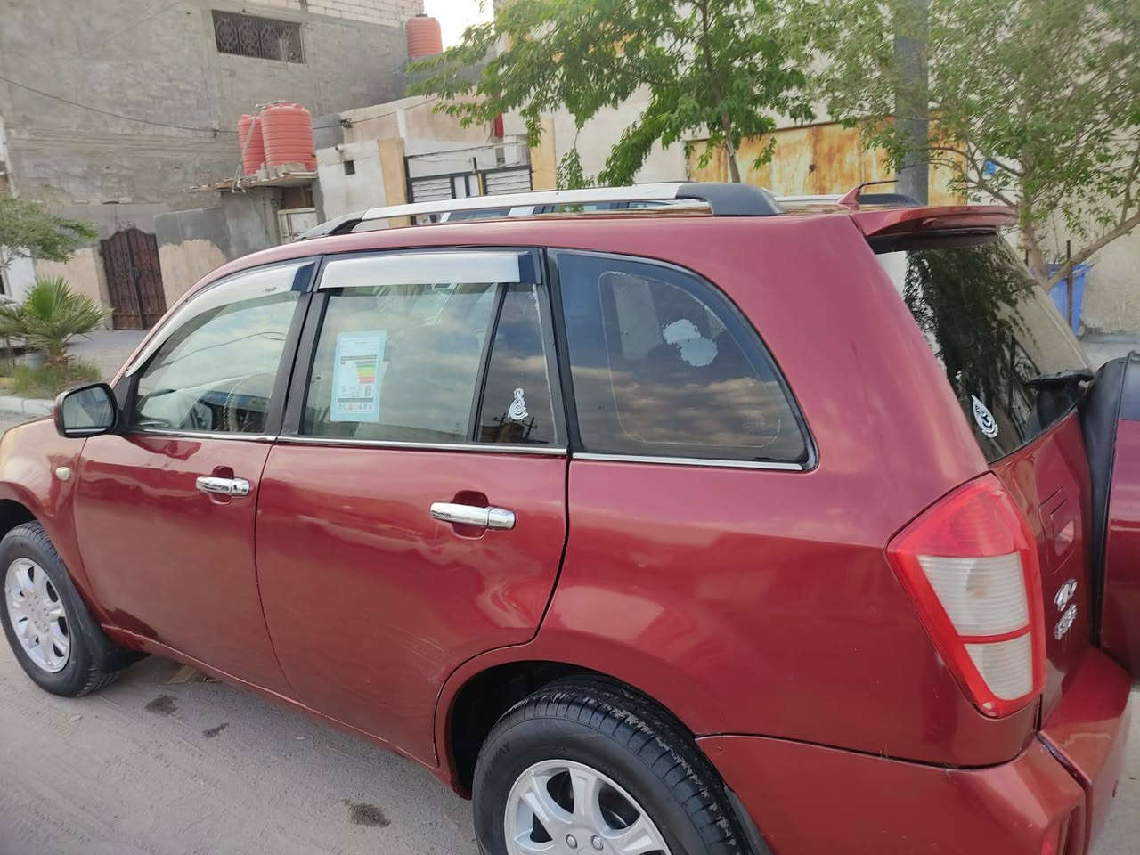 سلام عليكم للبيع تيكو مديل ٢٠١٣ رقم بصره نكليزي رقم وهز جديده تحويل ثاني يوم محرك مفتوح بلاد ماشيه ٨٩سياره مامتعوب ستخدام شخصي بيه صبغ فقط والبقي مكفول جاهز من كلشي 
سعر ٥٥ 
***********
