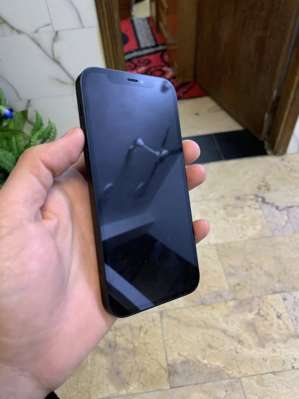 12 عادي 64 جهاز كله شغال فقط بصمه وكف بطاريه 92 بلاد السعر 250 قفل شراي خاص بلديات *********** فقط بيع بغداد
