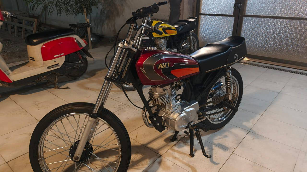 السلام عليكم دراجه نامه للبيع تعمير 25 اوراق سكنر العنوان ناصريه مركز السعر 550 متواجد ***********
