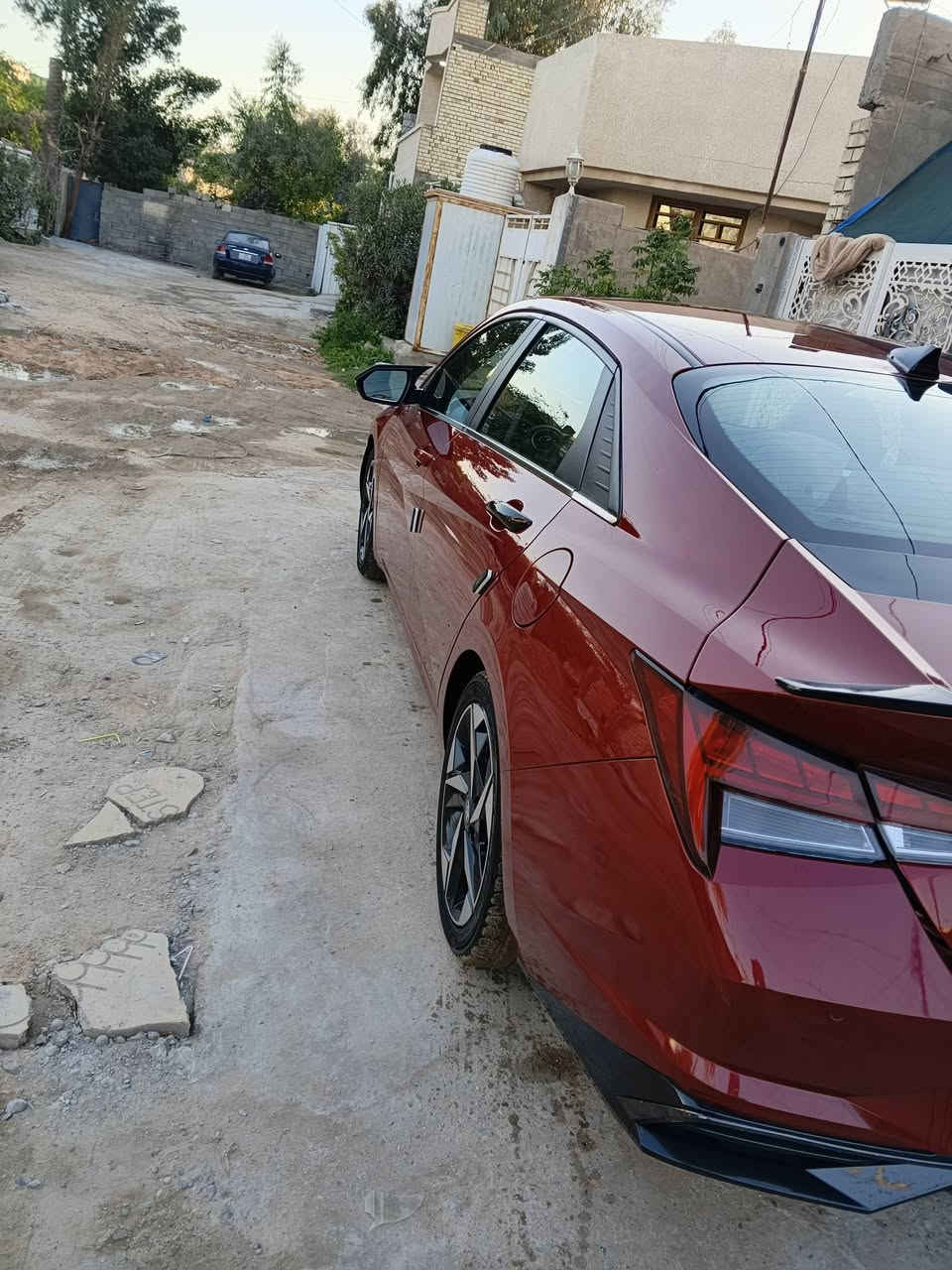 السلام عليكم الانترا 21 امريكي قطرة صبغ مابيهة بس الجنطة صبغ فقط صور الحادث مرفقة بالمنشور كير مكينة كفالة على وضع الشركة ماشية ١٣٠ الف  فول ١/١ بصمة فتحة تشغيل عن بعد اشاير بالمري ٣انضمة قيادة سبورت نرومال سمارت تحديد مسار مثبت سرعة اوتو هولد مواصفات الفول معروفة مكفولة من قطرة الصبغ غير بس الجنطة مصبوغة اثر حادثهة السعر ١٥٥ وبيهة مجال بسيط مكاني بغداد الزعفرانية ***********
