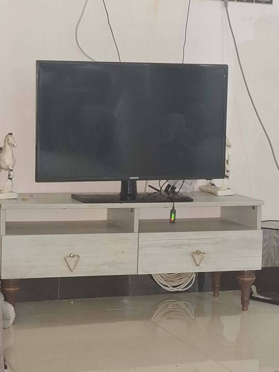 سلام عليكم
تخم تسكام 10 مقاعد اخو الجديد فول النظافة گدامك شوفه  مابي اي كسر سعره 350
ديوان تسكام 7 مقاعد سعره 200 وبي مجال بسيط
مرجوحة عش العصفور تتحمل وزن 150 ومابيهة اي ضرر سعرهة 75
ميز طعام مرمر ويا 4 كراسي مابي اي ضرر سعره 100 وبي مجال
ميز بلازماسعره30 
العنوان
بابل/ حله ابو غرق


**إذا كنت صاحب هذا الإعلان وتريد حذفه لأي سبب، رجاءا أرسل رسالة إلى الدعم الفني**