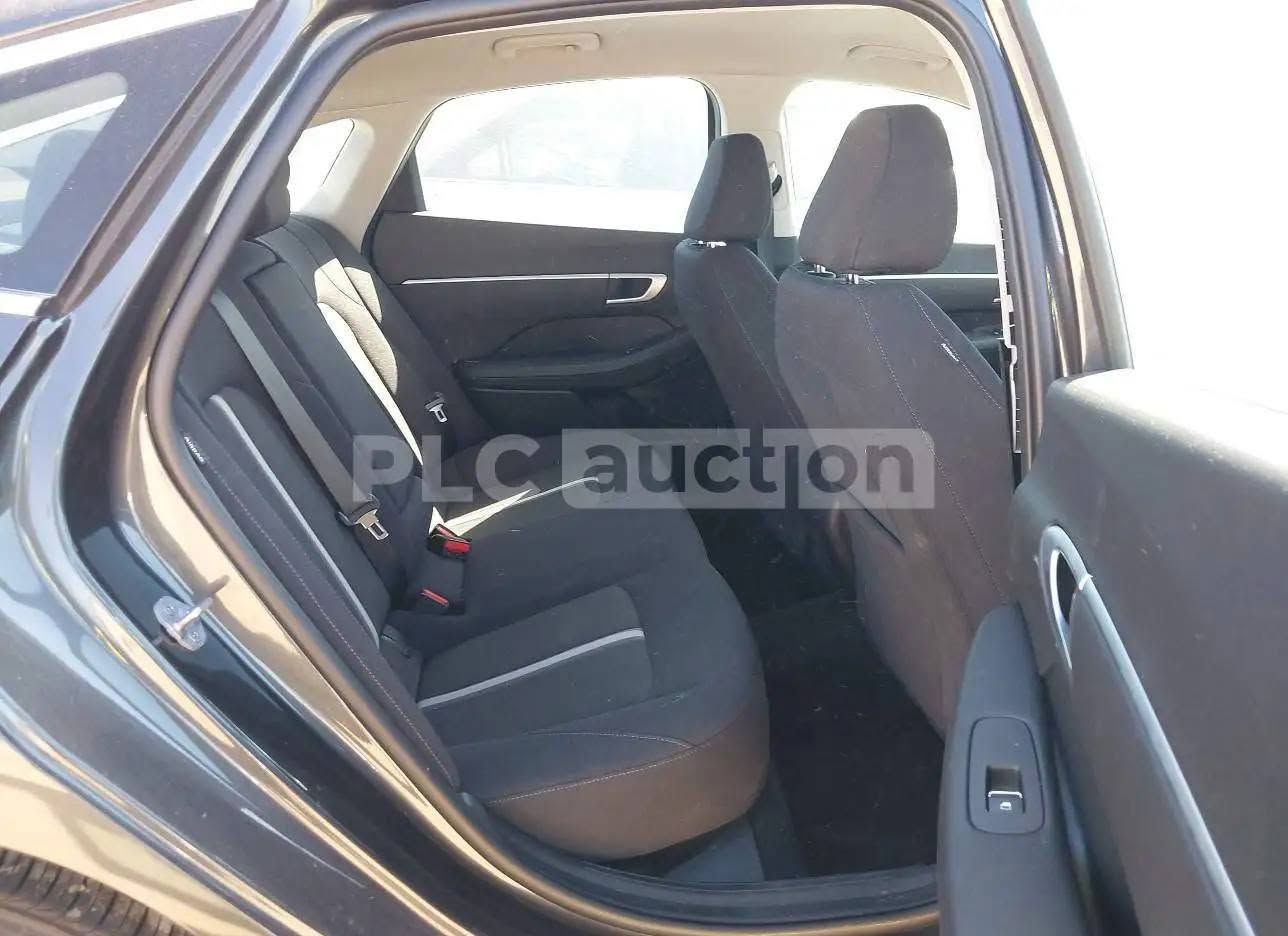 السلام عليكم
سوناتا للبيع موديل 25
مرقم شهداء مثنى
السعر ١٨٠  وبيها مجال
***********

