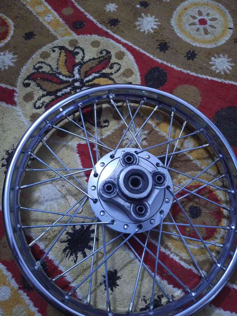 سلام عليكم ويل خلفي للبيع مال اصلي ويل مصفه وكامل جيب وشد رقم ‏‪***********‬‏
