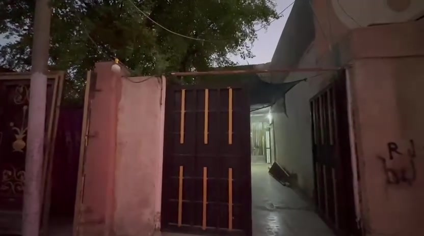 كربلاء المقدسة بيت للبيع حي العسكري 
مطلوب اسكان 
المساحة /165
غرفه /4
صاله 
استقبال 
مطبخ 
حمامات 
كراج 
عكاده
مقدمه 80
مطلوب إسكان 50


**إذا كنت صاحب هذا الإعلان وتريد حذفه لأي سبب، رجاءا أرسل رسالة إلى الدعم الفني**