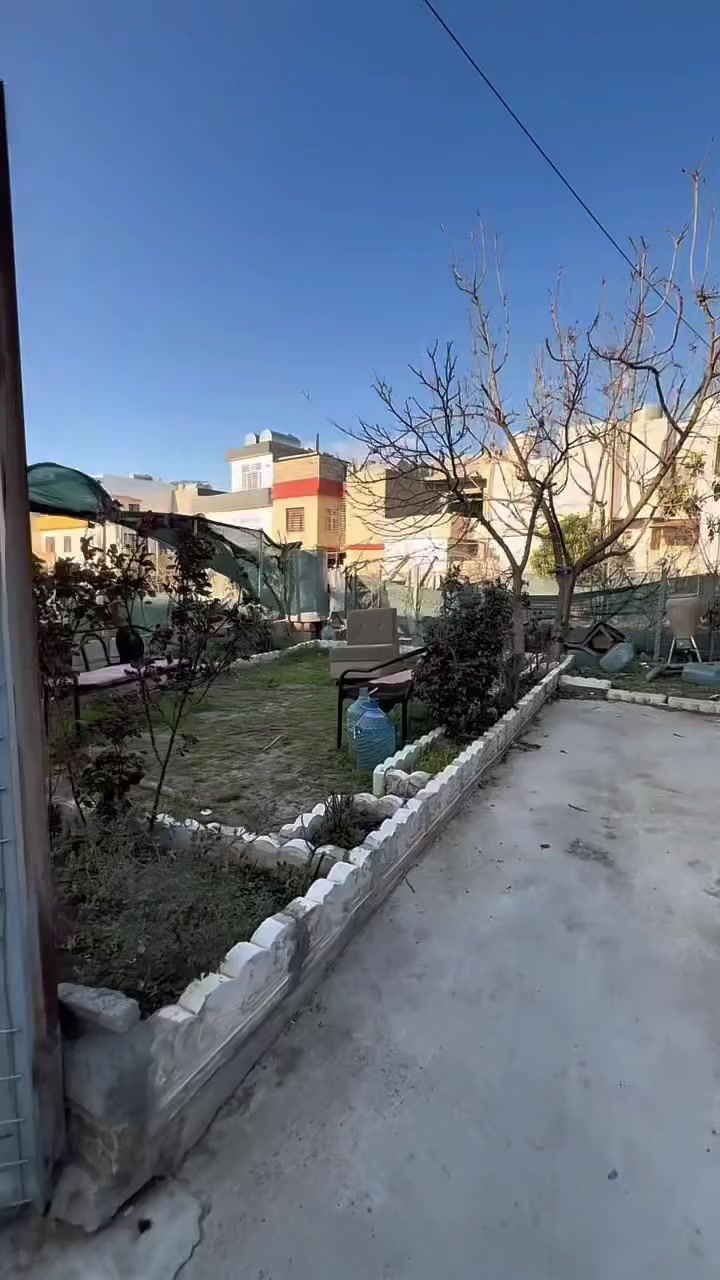 🚨 هەلی دەگمەنی کڕینی خانویەکی بەرامبەر باخی دووقات لە سلێمانی – هەواری شار  ، کە نرخەکەی لە ئێستادا کەمکراوەتەوە🚨

ئەگەر بەدوای خانوویەکی جوان و بە نرخێکی زۆر گونجاو دەگەڕێیت، ئەمە دەرفەتێکی باشە کە نابێت لەدەست بچێت 👇

🏡 خانوویەکی دووقات  
✔️ گونجاو بۆ دوو ماڵی جیا  
📏 رووبەر: ١٤٠ مەتر  
📍 شوێن: سلێمانی – هەواری شار  
🌳 بەرامبەر باخ (شوێنی ئارام و جوان بۆ ژیان)

💥 بە نرخێکی زۆر هەرزان دەفرۆشرێت !

❗ بۆ زانینی نرخ و زانیاری زیاتر  
تەنها لە کۆمێنت بنووسە 👇  
👉 "نرخ چەندە؟"  
یان  
👉 "زانیاری زیاتر"

💬 هەموو کۆمێنتەکان بە خێرایی وەڵام دەدرێنەوە.

📞 بۆ پەیوەندی: ***********

🔥 ئەگەر ئەم خانووە بە دڵت بوو:  
- کۆمێنت بنووسە  
- پۆستەکە شێر بکە بۆ هاوڕێکانت  
لەوانەیە یەکێک لەوانیش بەدوای خانووێک بگەڕێت!

ناونیشانمان لە سلێمانی - گەڕەکی تافگە - بەرامبەر بنکەی پۆلیسەکە .

خانووی کۆدی ١٢٤
