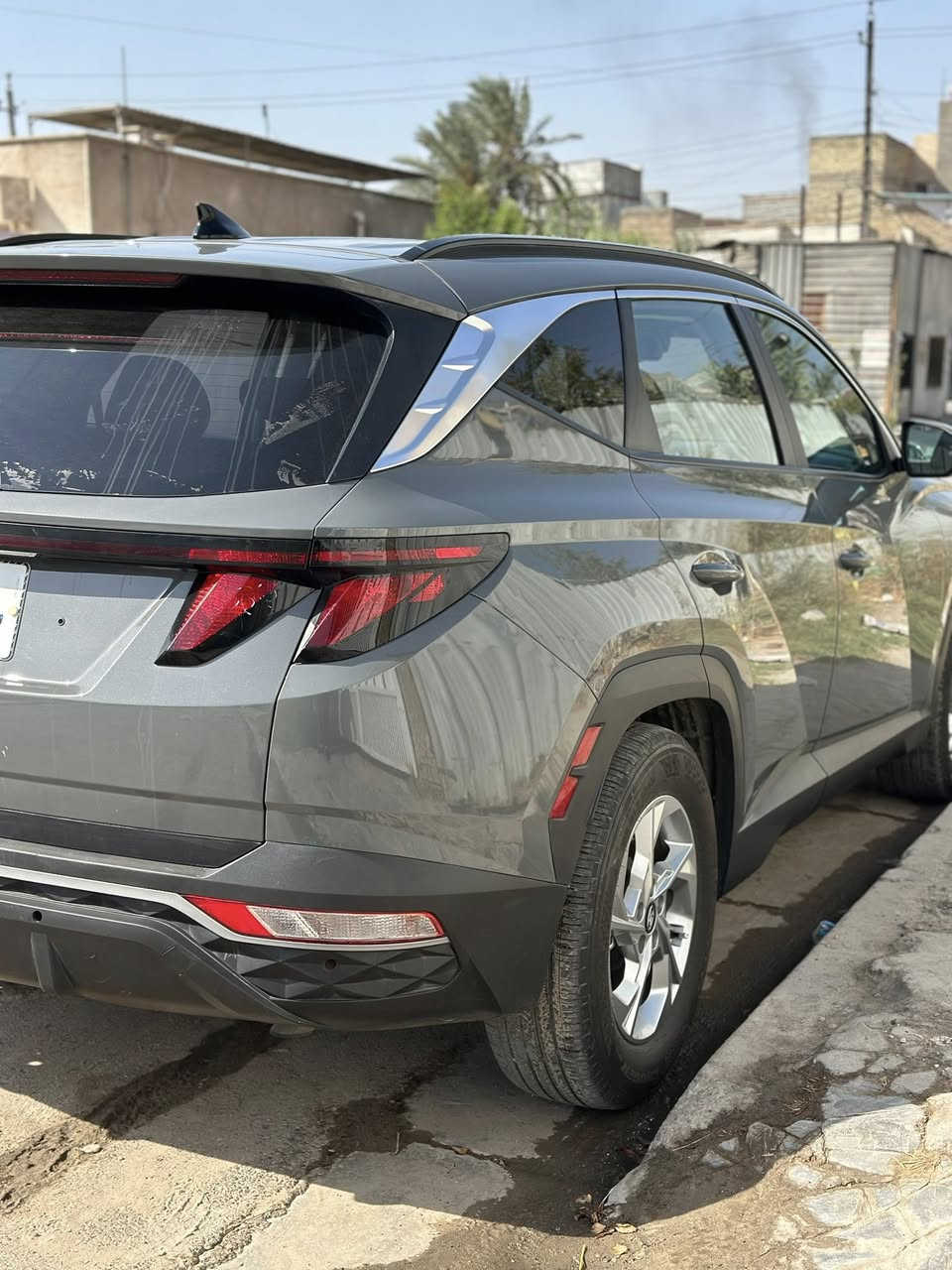 توسان موديل 24 حادثهة قبق جنطة تبديل وشوية بالجاملغ بدون ايرباك مكينة 2500 ماشية 33 لونهة مميز مكانهة بغداد *********** السعر 210
