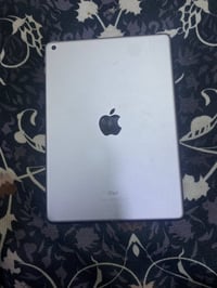 ايباد 6 • شاشة مكسورة • كلشي شغال