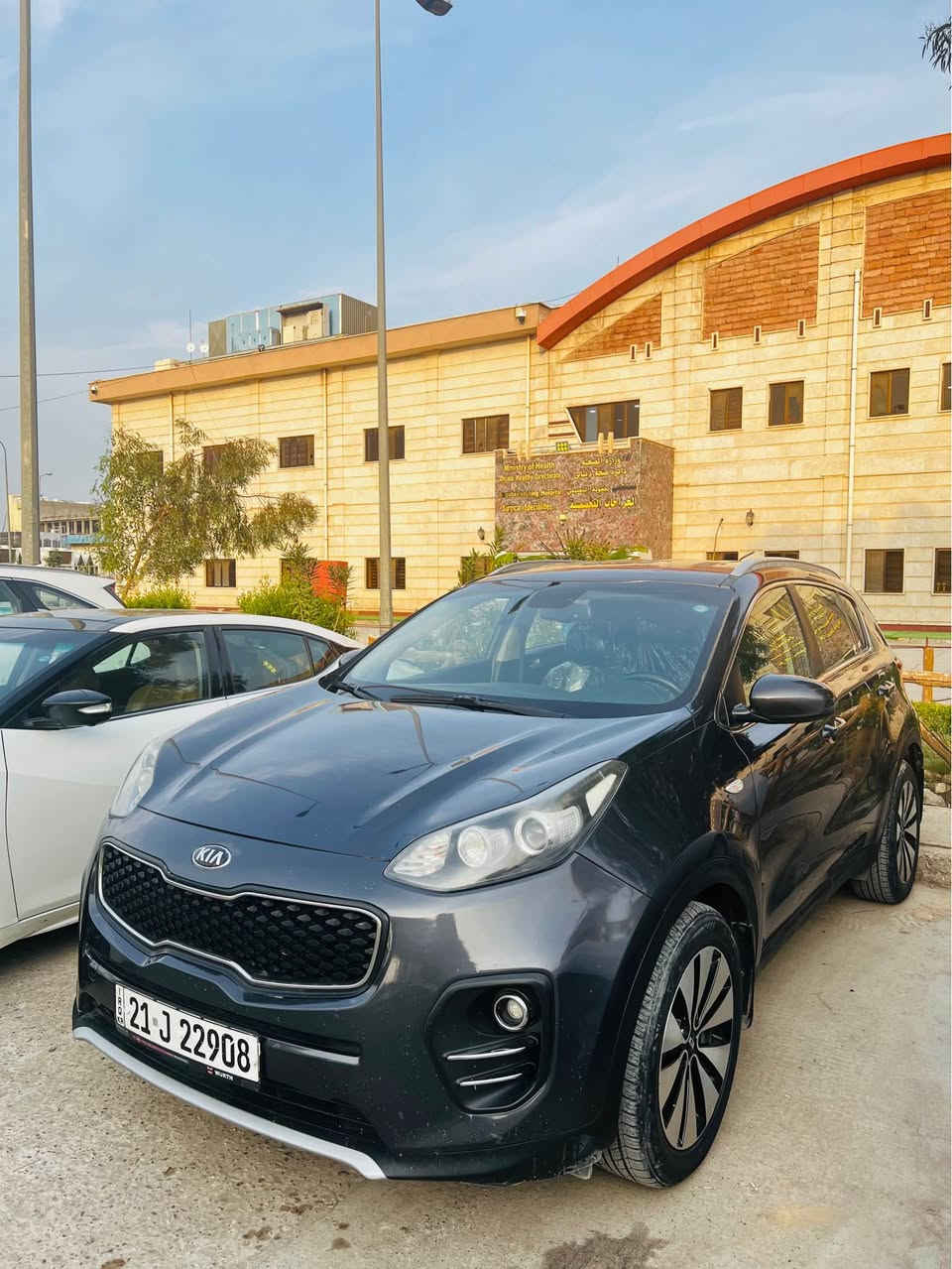 بيع أو مراوس سلام عليكم كيا سبورتج 2017
وارد كوري مكفوله من الضربه والصبغ والتبديل بيه بارد بسيط موضح بالسونار 
محرك 1600 مكينه كير شركه ما مفتوح 
صدر تبريد ثلج بسمي رقم سليمانيه سنويه 
مجدده لل2029 تحويل ثاني يوم 
*********** بغداد, العراق
