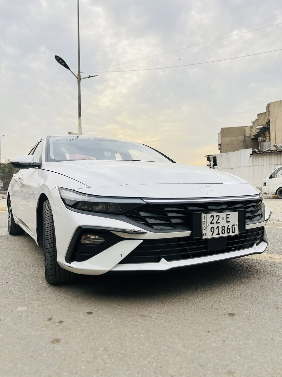 السياره جديده كفاله عامه           . السعر 147.   

النترا.    2024     رقم أربيل     ماشية 49
    
المواصفات فوووول      .      محرك 1500 دبل نوزل دوش 
شاشه ديجتال 
بصمه                            جام عل ريمونت اوتو 
كشنات جلد 
هند بريك بصمه         تحويل.  اووكاله
اوتو هولد                  
فتحه سقف                   
محرك 1500دبل نوزل                            
حساس لايت 
حساس خلفي بلادي 
حساس أمامي بلادي 
تبريد قطعتين
كاميرا خلفيه بلادي 
جي بي اس
نضام تشغيل الكاميرات 
شاشه  كبيره اصلي ابل كار بلي 
نضام ترحيب مري شفط
نضام مود درايف إيكو وسبورت و عادي
تحكم ستيرن فول 
ويل كب كروم حجم 17
لد امامي نهاري
 شباك نيكل
مانع انزلاق
مانع انحدار 
لايت عدسات زنون 
ايرباكات
جهاز موازنه ABS

للاستفسار الاتصال السيارة 
***********
