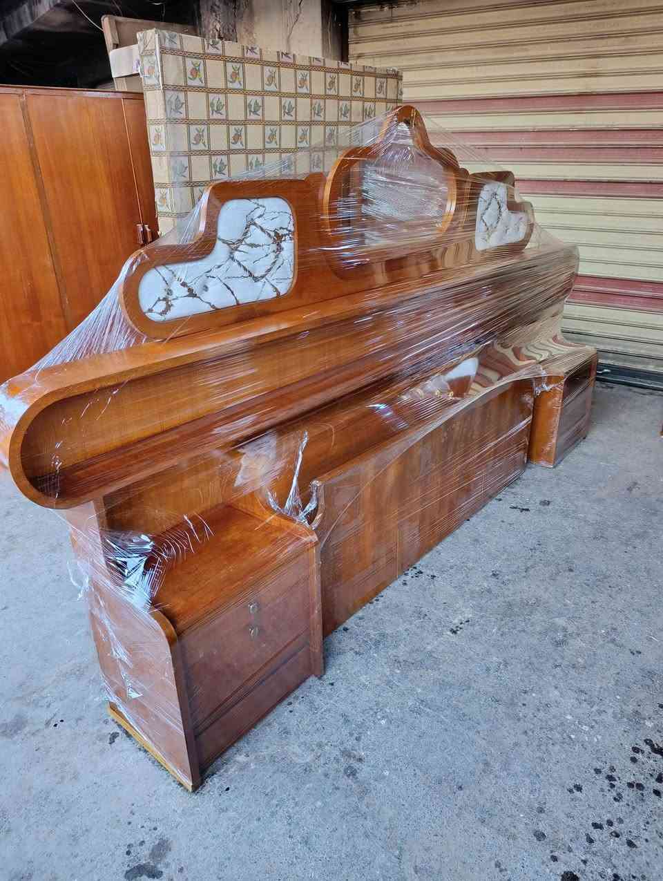 محلات ابوانس المتيوتي باب جديد قرب نادي الفتوى السعر 450رقم***********
