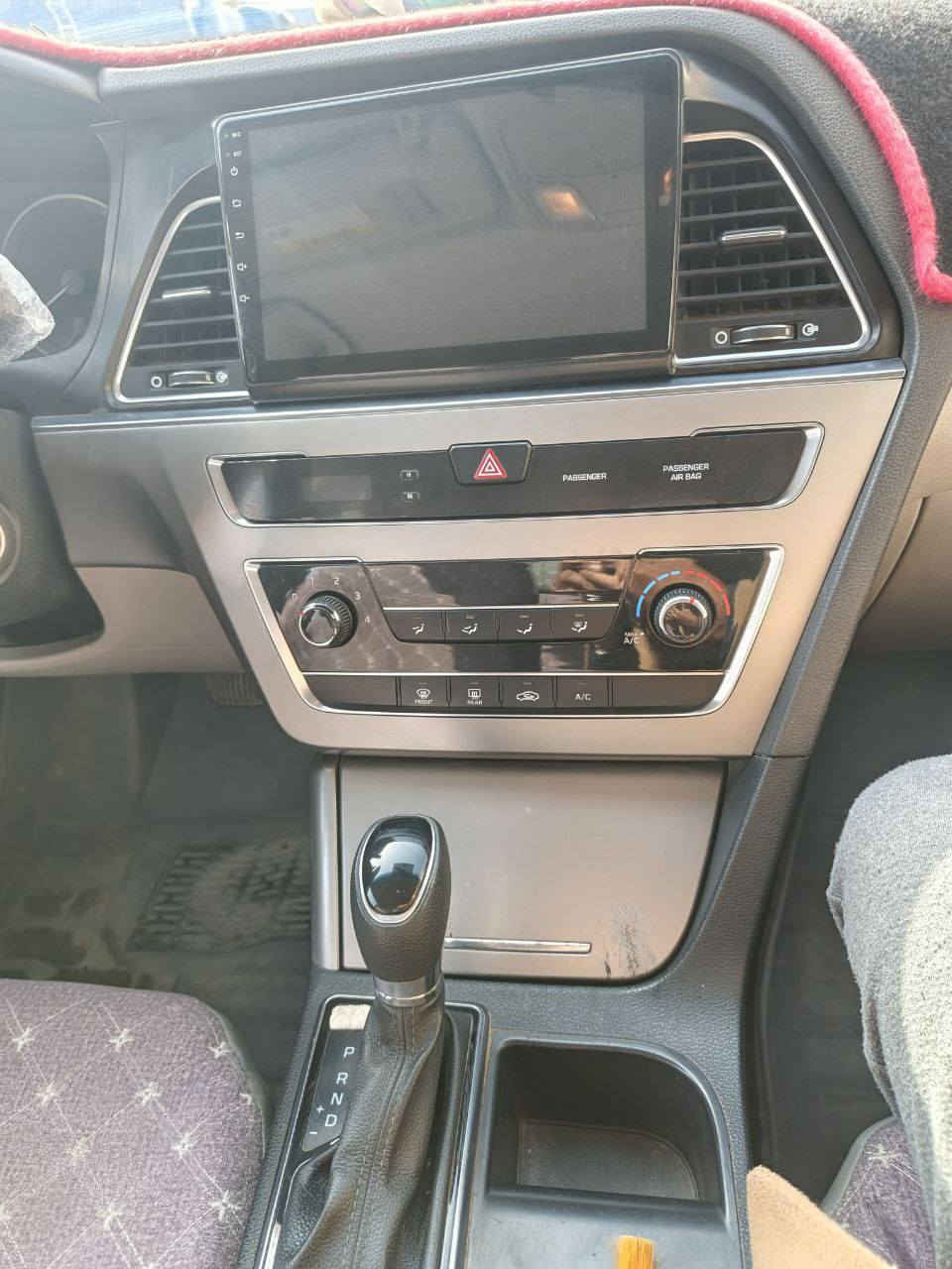 السلام عليكم من رخصة آدم مدير الكروب مكلف بل نشر سياره سوناتا ٢٠١٧وارد أمريكي بيه ثلاث قطع باقي النفاصيل اتصال بصاحب السياره مكان السياره بل ديوانية ***********
