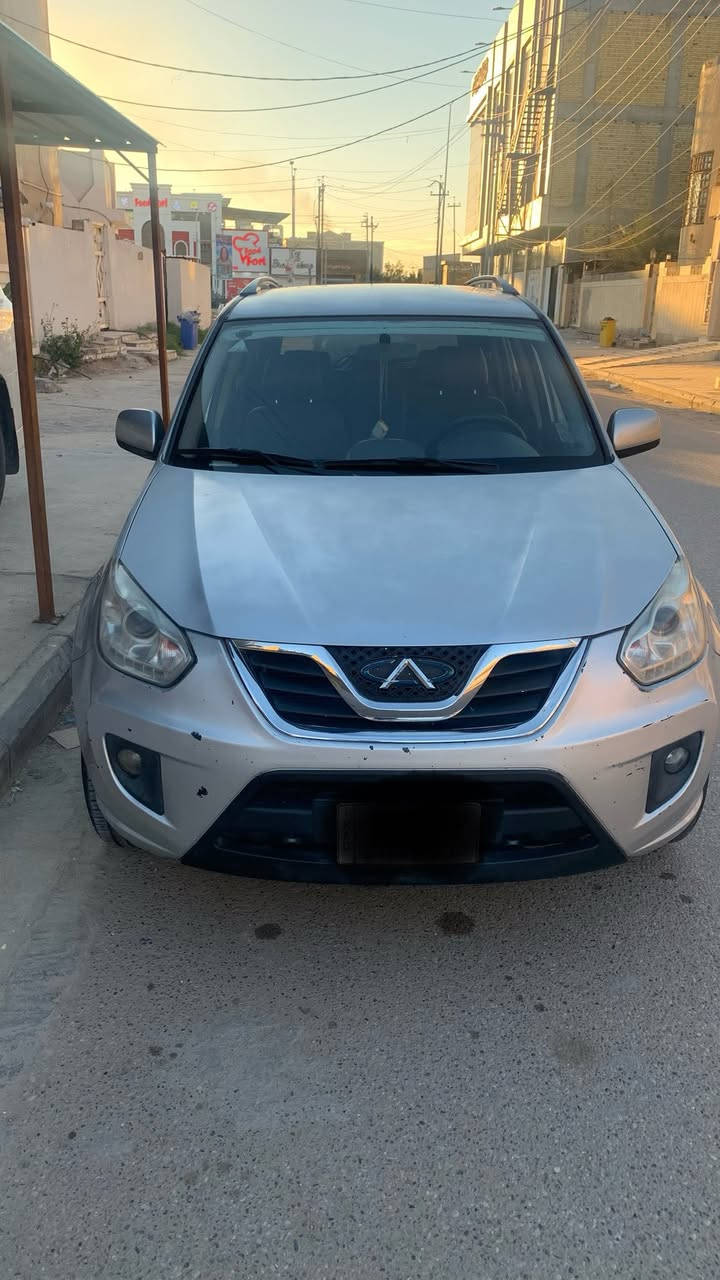 تيكو 2014  خاليه من الصدا  مكفوله من الصبغ ماشيه 111 
المحرك والكير لاتنقيص ولاتبخير 
ومامفتوح المحرك  التبريد بلادي ماملعوب بي جيد جدا 
دواخل جلد اسود نظيفه جدا احلى من الصوره وكلشي شغال بيها وبلادي 
للبيع 
الاتصال ب
***********
سيد فراس
