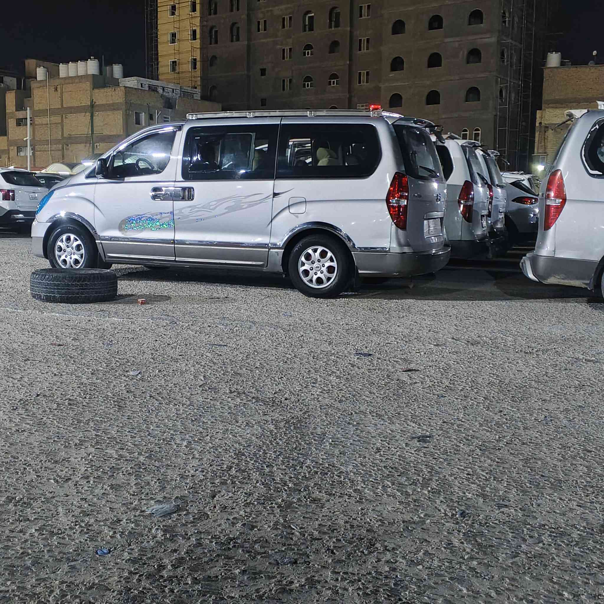 سلام عليكم ستاركس 2009 البيع تبريد فول تخم تاير جديد صدر جديد سعر على تصال *********** مكان سياره بابل القاسم
