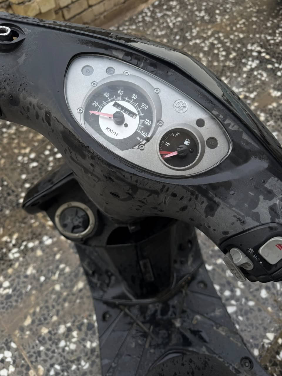 سلام عليكم دراجة نظيفة ومستخدمة استخدام خفيف، ما بيها مشاكل ميكانيكية والحمدلله
دراجة قويه وشغالة
كهرباء كلها شغاله 100‎%‎
استخدام شخصي كلش قليل
دهن اصلي وبانزين محسن اقتصاديه فووول
محرك كلش جديد ولدراجه برغي ممفتوح بيها 
الدراجه جاهزه من كلشي شغل واطلع وين ميعجبك
السعر 700الف وبي مجال حك الجيه
***********مكاني بغداد
