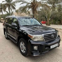 لاندكروز موديل 2013   رقم بغداد باأسمي  محرك 6 سلندر بلادي مامفتوح  مك...