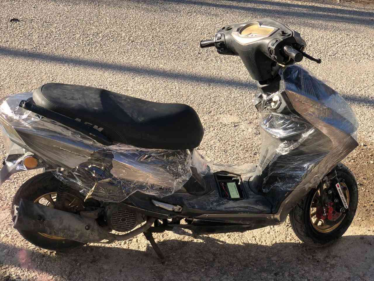 السلام عليكم للبيع سرعه 140 شغال سلف كهربائيات بيع مستعجل السعر290 وبي مجال والشراي احلى من الصوره بعد  محرك ما مفتوح


**إذا كنت صاحب هذا الإعلان وتريد حذفه لأي سبب، رجاءا أرسل رسالة إلى الدعم الفني**