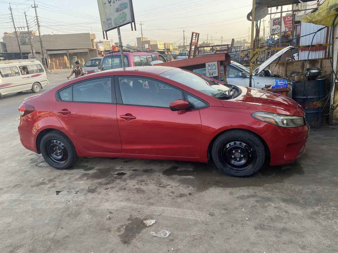 سلام عليكم كيا فورتي مديل 18نص فول ضربته بمريكا جاملغ وهنا بلعراق بيه باب خلفي رايده 115ببه مجال للشراي رقمي بيه واتساب بس ***********
