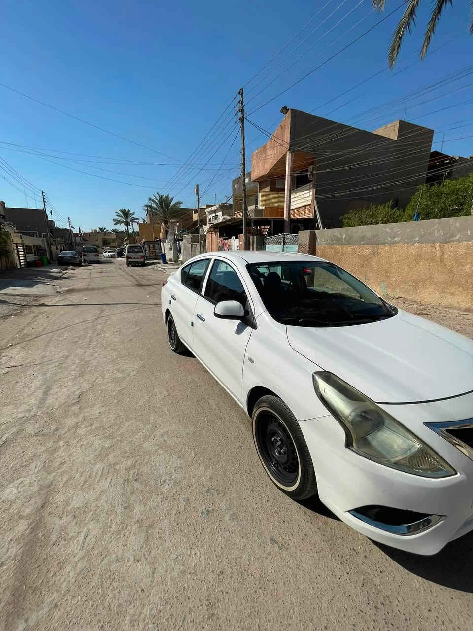 سلام عليكم نيسان صني موديل 23رقم اربيل بسم شركه تحويل او وكاله اني حاضر ماشيه 85 الف كير ومكينه 
وتبريد ثلج 
ودواخل كله كفاله ماتعبك سونر مرفق معه صور السعر87 وبيهة مجال العنوان بغداد البياع الشرطه الخامسه هذه رقمي ***********
ما متواجد علا فيس وتساب موجود

